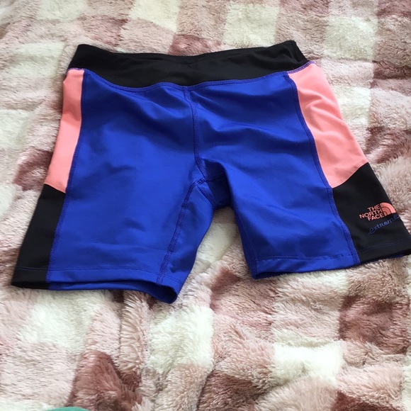 The North Face 2 Piece Sweatshirt Biker Short Set - Picture 7 of 8